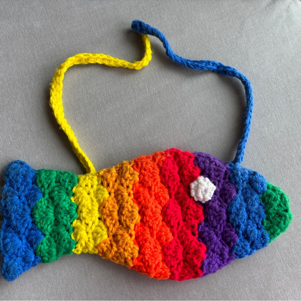 VINTAGE handmade in Hawaii Rainbow Crochet Fish Bag